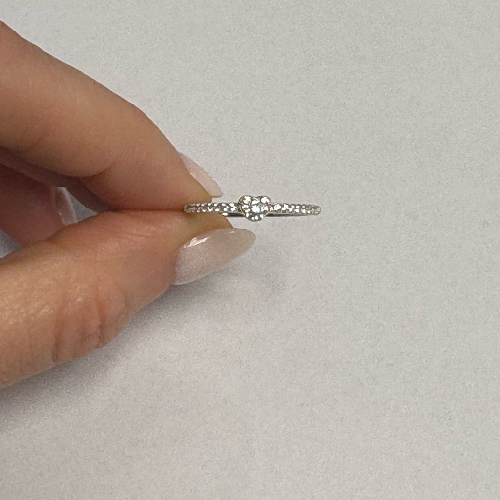 Suzy Levian Petite Heart Ring Size 7 Nwt 42$